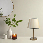 Candeeiro de Mesa – 50 cm – Dourado e Creme – Metal