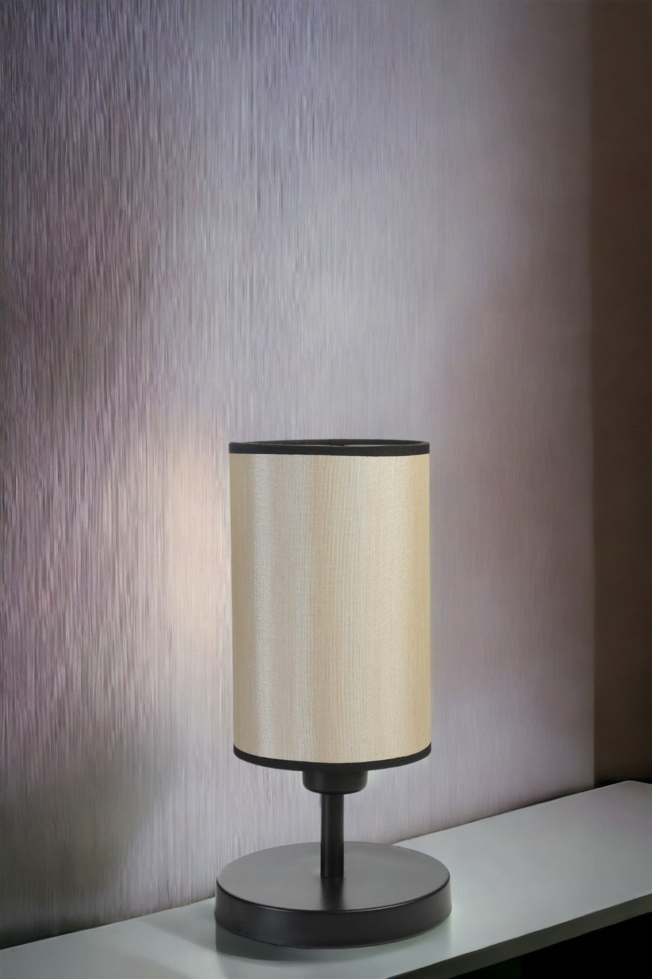 Candeeiro de mesa – 34cm – Preto – Metálico