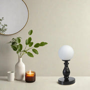 Candeeiro de Mesa – 35 cm – Preto e Branco – Metal e Vidro