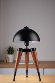 Candeeiro de Mesa de Madeira – 50 cm de Altura – Preto e Nogueira – Metal