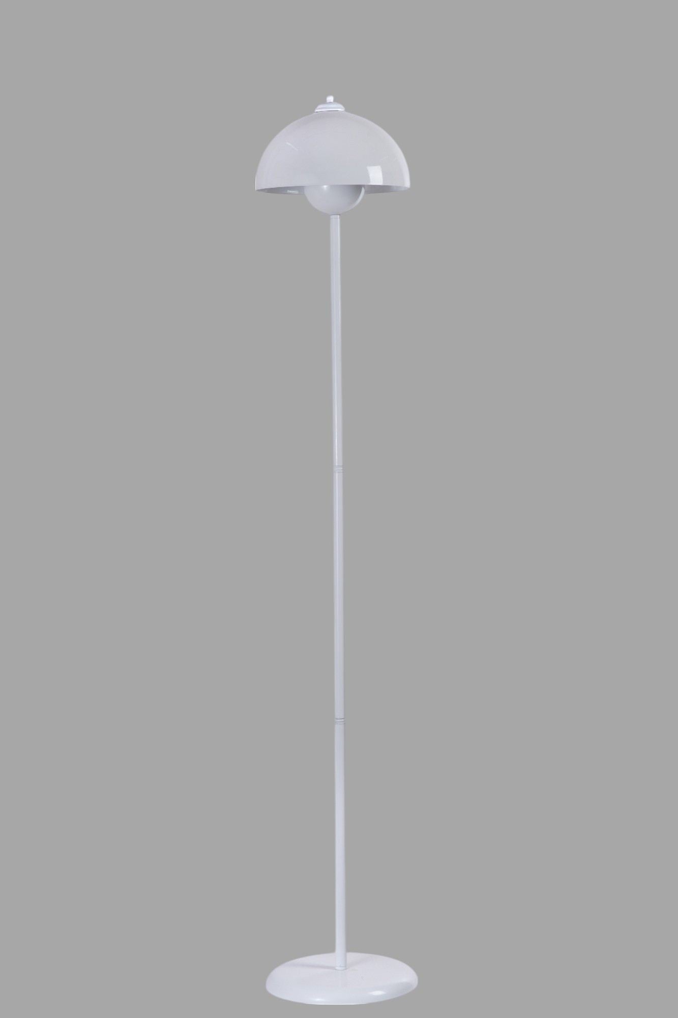 Candeeiro de Pé – 145 cm – Branco – Metal
