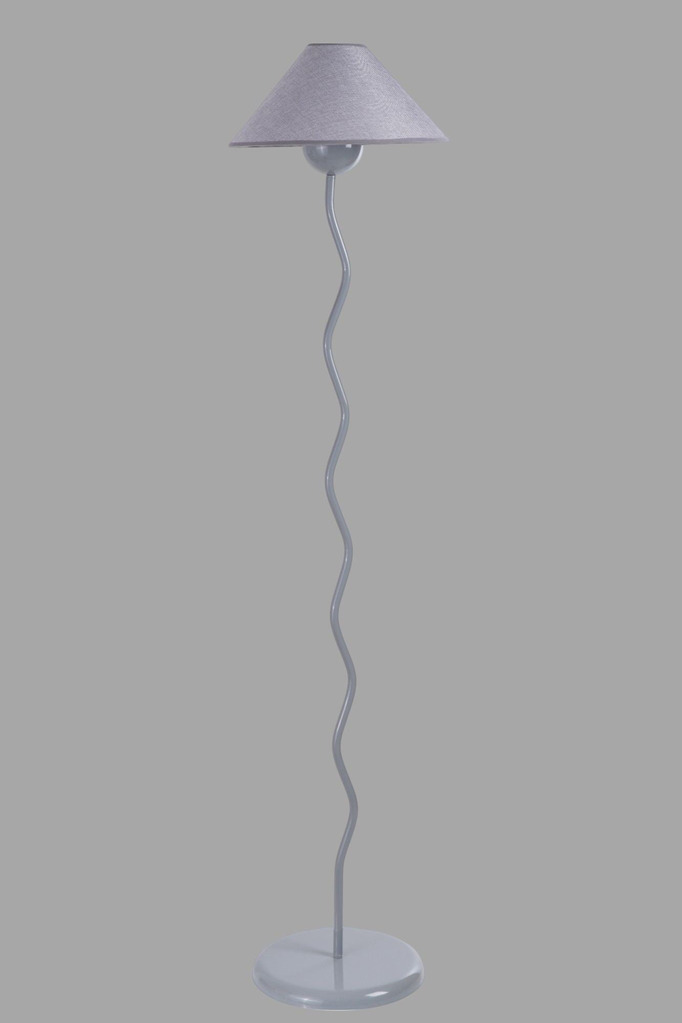 Candeeiro de Pé – 155 cm – Cinza – Metal