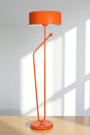 Candeeiro de Pé – 150 cm de altura – Laranja – Metal