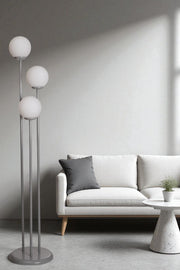Candeeiro de Pé – 150 cm de altura – Branco e Cinza – Metal e Vidro