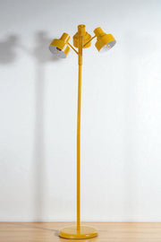 Candeeiro de Pé – 158 cm de Altura – Mostarda – Metal