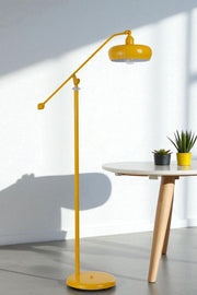 Candeeiro de Pé – 155 cm – Mostarda – Metal