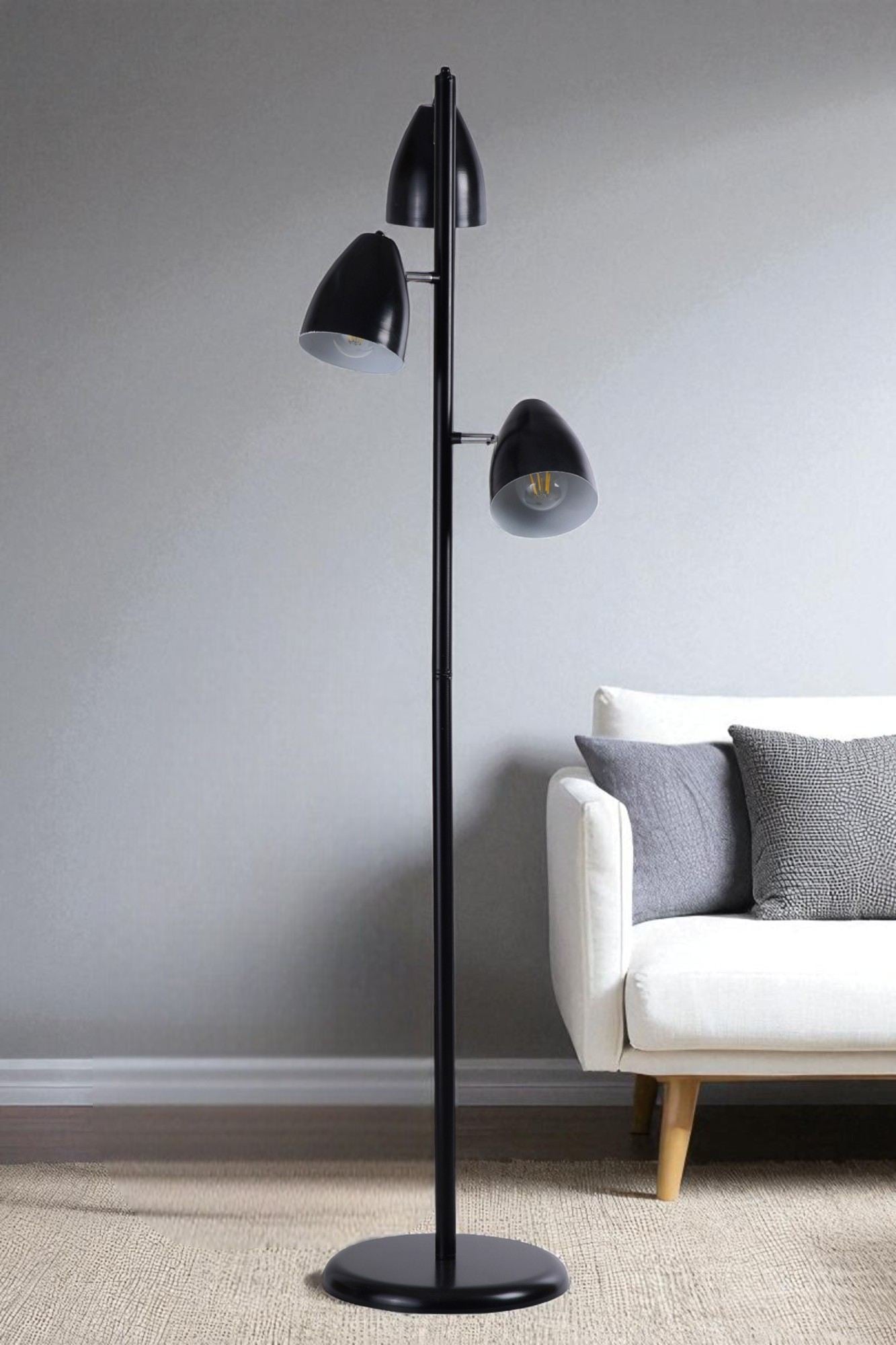 Candeeiro de Pé – 147 cm de Altura – Preto – Metal