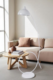 Candeeiro de Pé Elegante – 155 cm de Altura – Branca – Metal