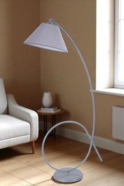 Candeeiro de Pé – 155 cm – Cinza – Metal e Tecido