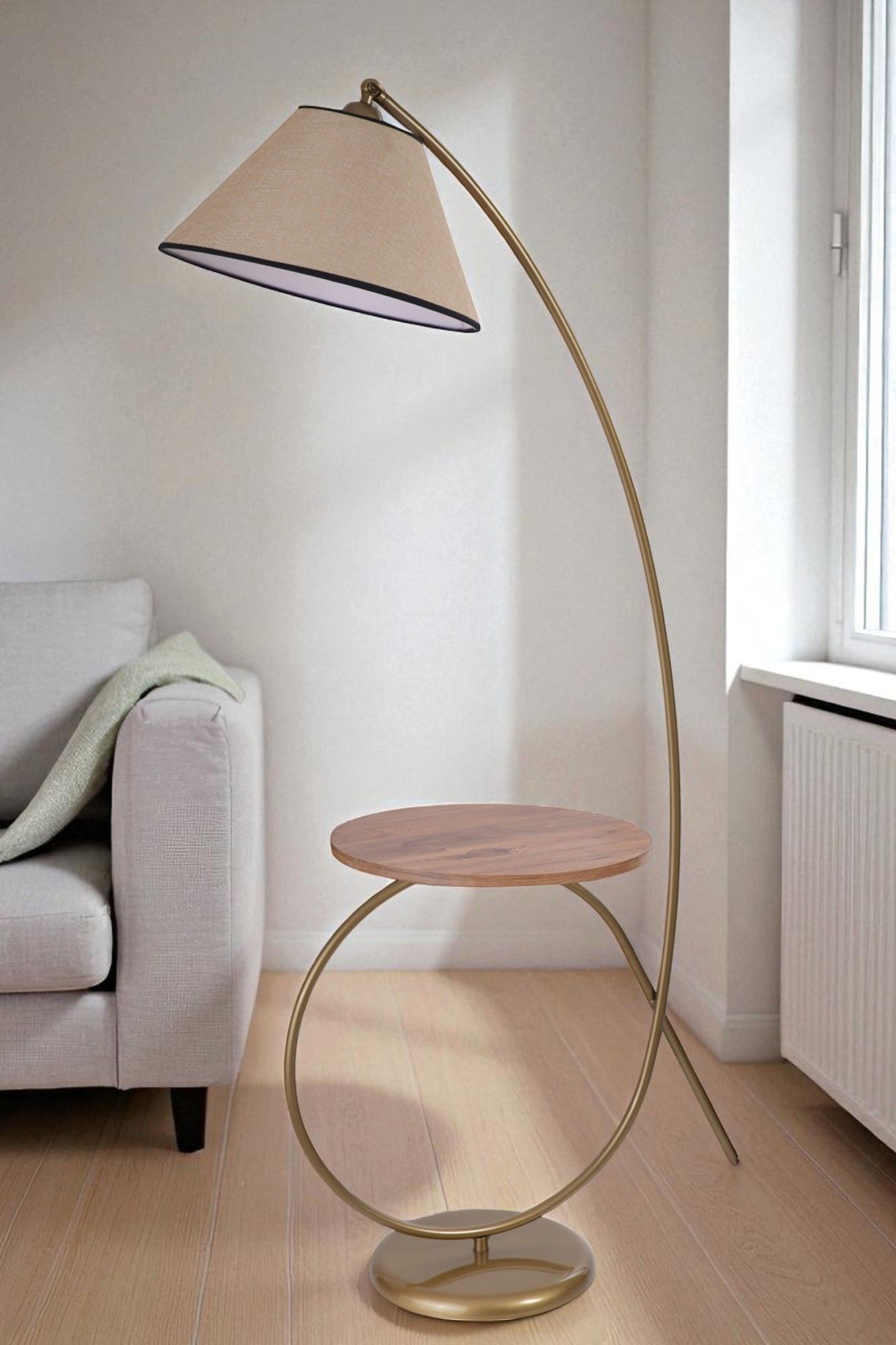 Candeeiro de Pé de Metal – 155 cm de altura – Bege e Dourado – PVC