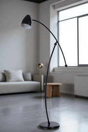 Candeeiro de Pé – 155 cm de Altura – Preto – Metal