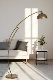 Candeeiro de Pé Elegante – 155 cm de Altura – Dourado – Metal