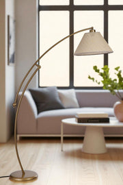 Candeeiro de Pé – 155 cm de altura – Bege e Dourado – Metal e Tecido