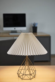 Candeeiro de Mesa em metal – Ø10-38 cm – creme e dourado