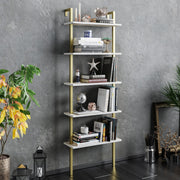 Estante Glamourosa com Pés de Metal, Branco e Dourado, 60 x 22 x 174 cm | 100% Revestimento em Melamina, 18 mm de Espessura | Montável na Parede, Design Elegante e Funcional