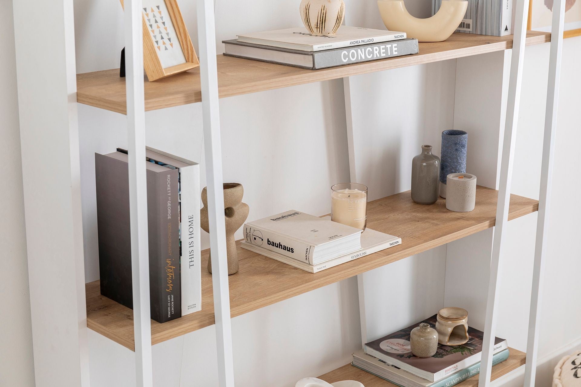 Estante de livros – 123.6 x 32 x 179.6 cm – Safira, Antracite, Branco – Painéis de partículas revestidos a melamina