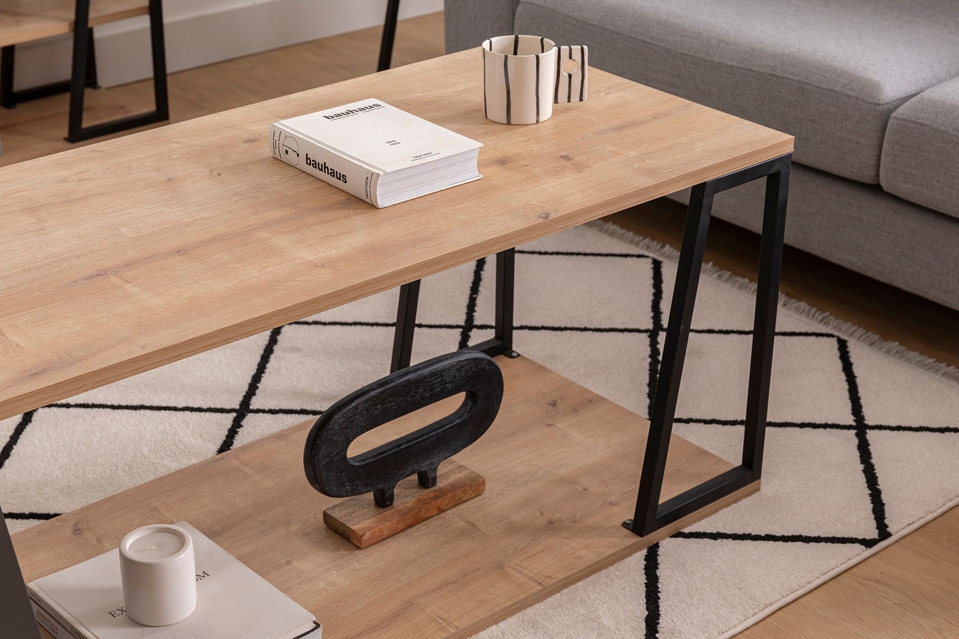 Mesa de Centro – 120 cm x 50 cm x 48.6 cm – Safira e Preto – Painel de Partículas Revestido a Melamina