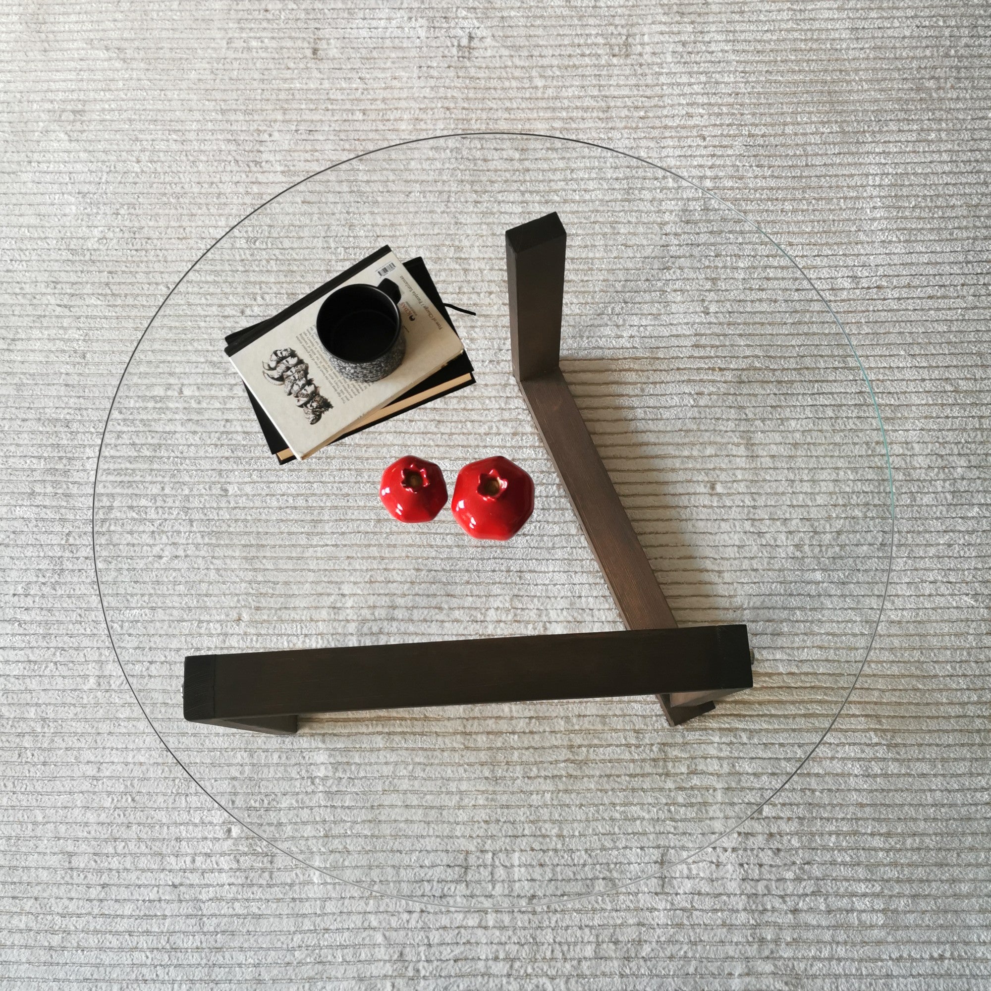 Mesa de Centro Moderna, Cor Nogueira, 80 x 80 x 41 cm | Estrutura 100% Madeira Maciça e Vidro Temperado, 6 mm de Espessura | Elegante para Casas Rústicas e Tradicionais