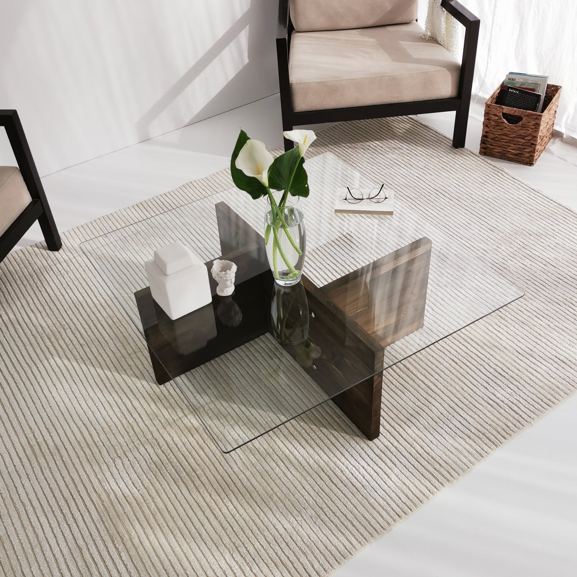 Mesa de Centro Moderna, Cor Nogueira, 90 x 35 x 90 cm | Tampo 100% Vidro Temperado, 6 mm | Estrutura em Madeira Maciça de Pinho | Elegante e Funcional para Qualquer Espaço