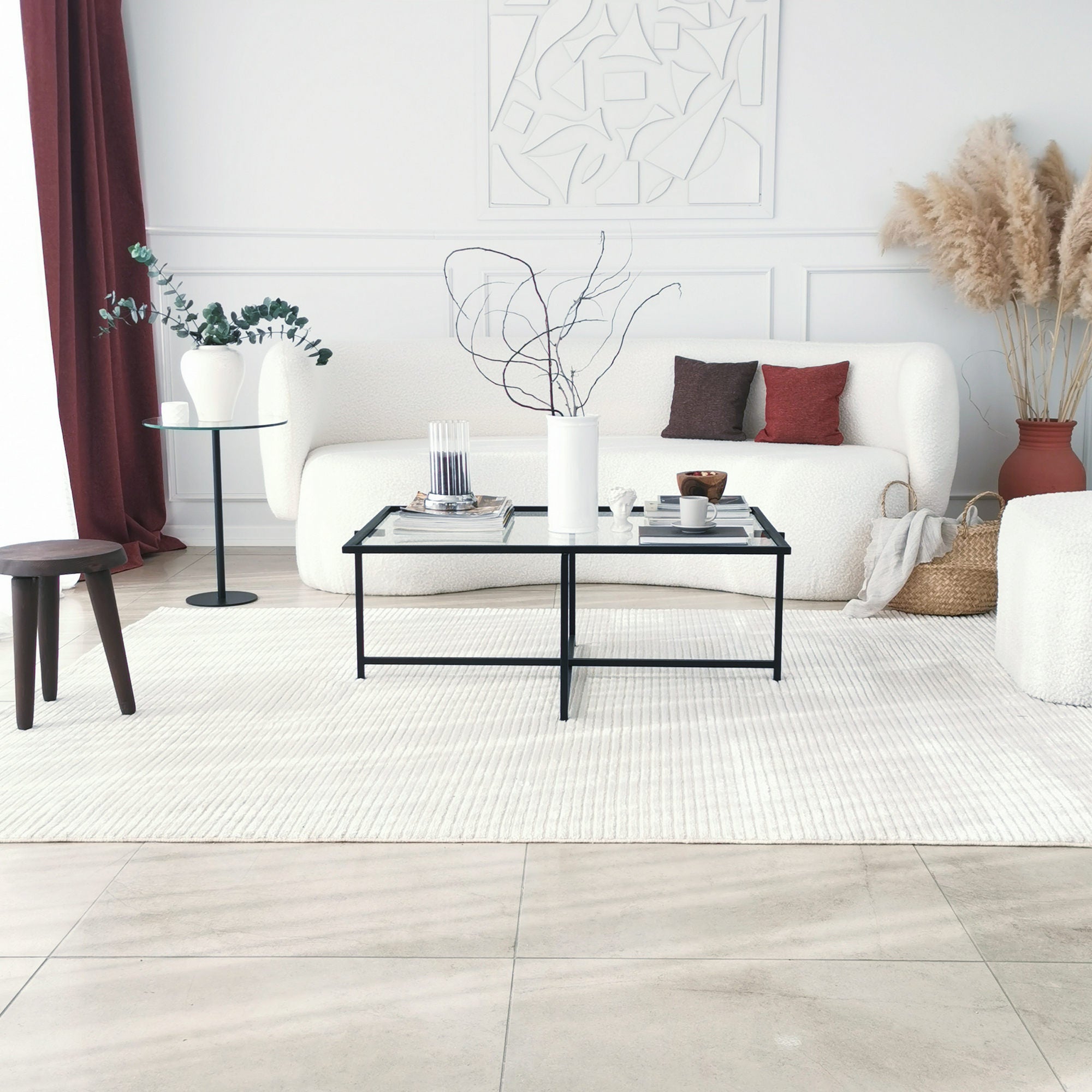 Mesa de Centro Moderna com Tampo 100% em Vidro Temperado e Pernas em Metal Preto, 94 x 35 x 64 cm | Resistente a Manchas, Design Industrial para Espaços de Convivência Elegantes