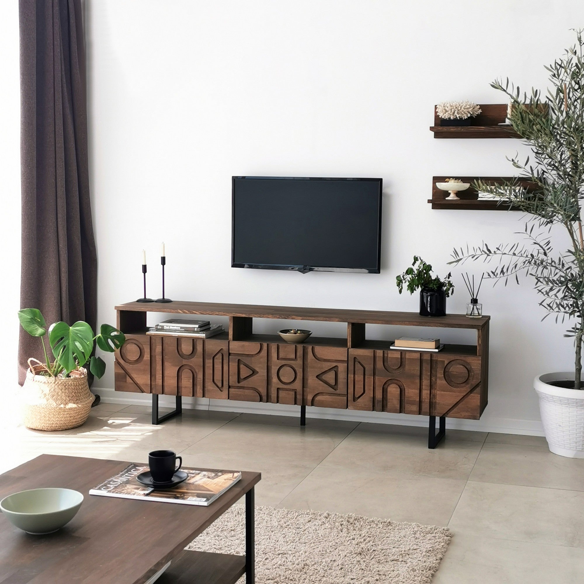 Móvel de TV rústico em nogueira com estrutura de metal, 100% madeira maciça de pinho, pés antibacterianos e antiferrugem | 170 x 40 x 30 cm | Elegante e funcional para espaços modernos