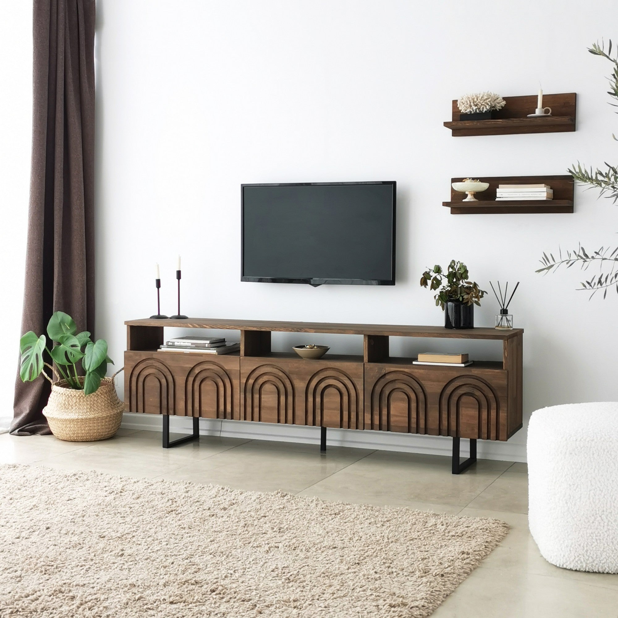 Móvel de TV rústico em nogueira com estrutura de metal, 100% madeira maciça de pinho, pés antibacterianos e antiferrugem | 170 x 40 x 30 cm | Perfeito para decoração tradicional e industrial