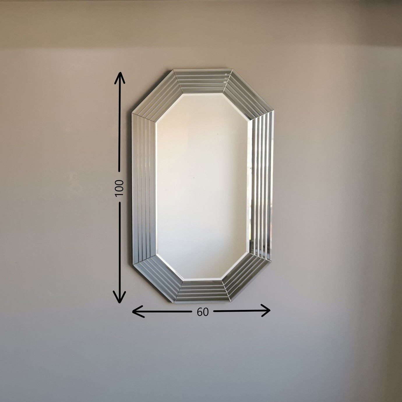 Espelho de parede prateado elegante, 60 x 100 cm | 100% MDF, ajustável horizontal e verticalmente | Perfeito para decoração de hotéis e residências modernas, montado