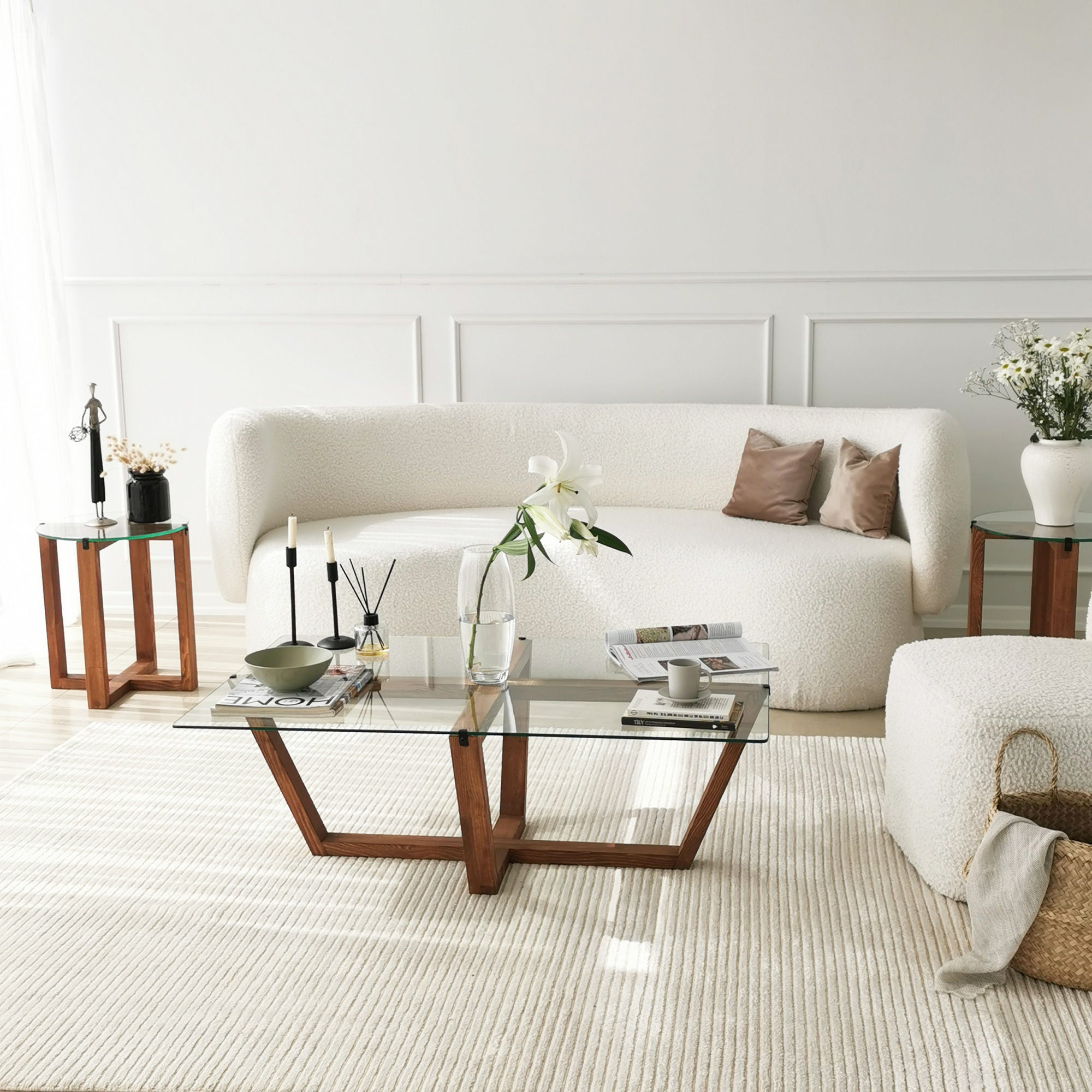 Mesa de Centro Moderna, Cor Nogueira, 105 x 65 x 35 cm | Tampo 100% Vidro Temperado, Estrutura 100% Madeira Maciça de Pinho, Design Elegante e Rústico para Casa