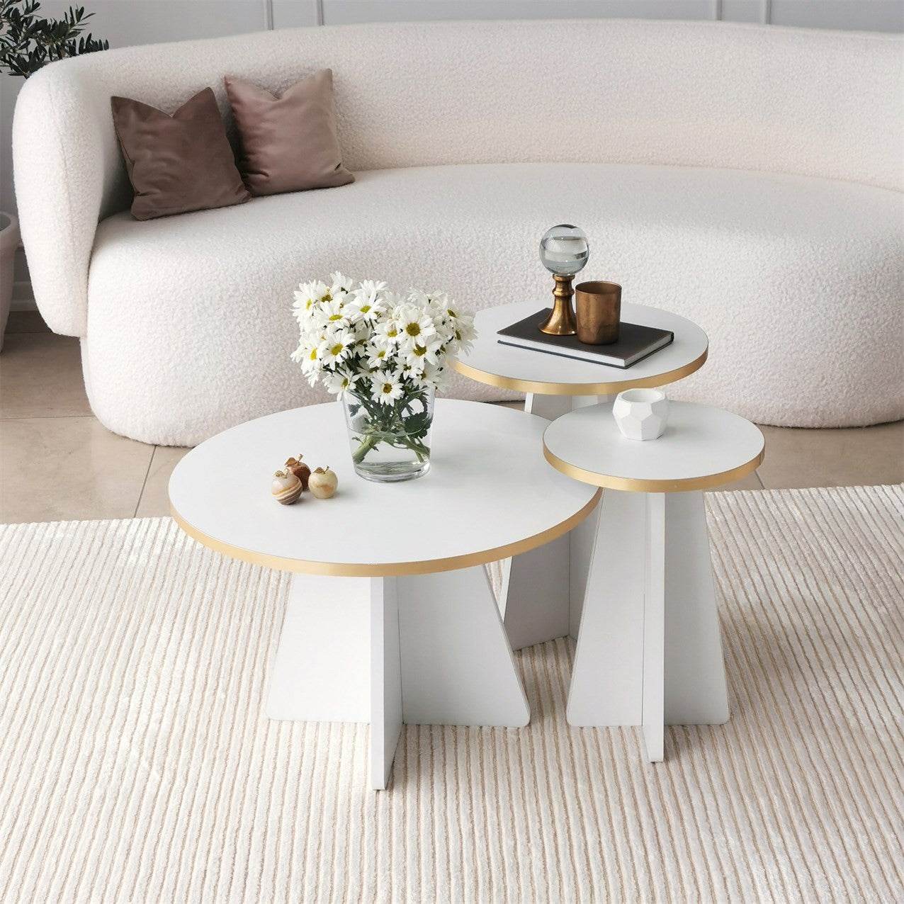Mesa de Centro Elegante em Dourado e Branco, 60 x 40 x 60 cm | Aglomerado 100% Melamina, 18 mm de Espessura, Bordas em PVC | Design Elegante e Funcional para Espaços Modernos