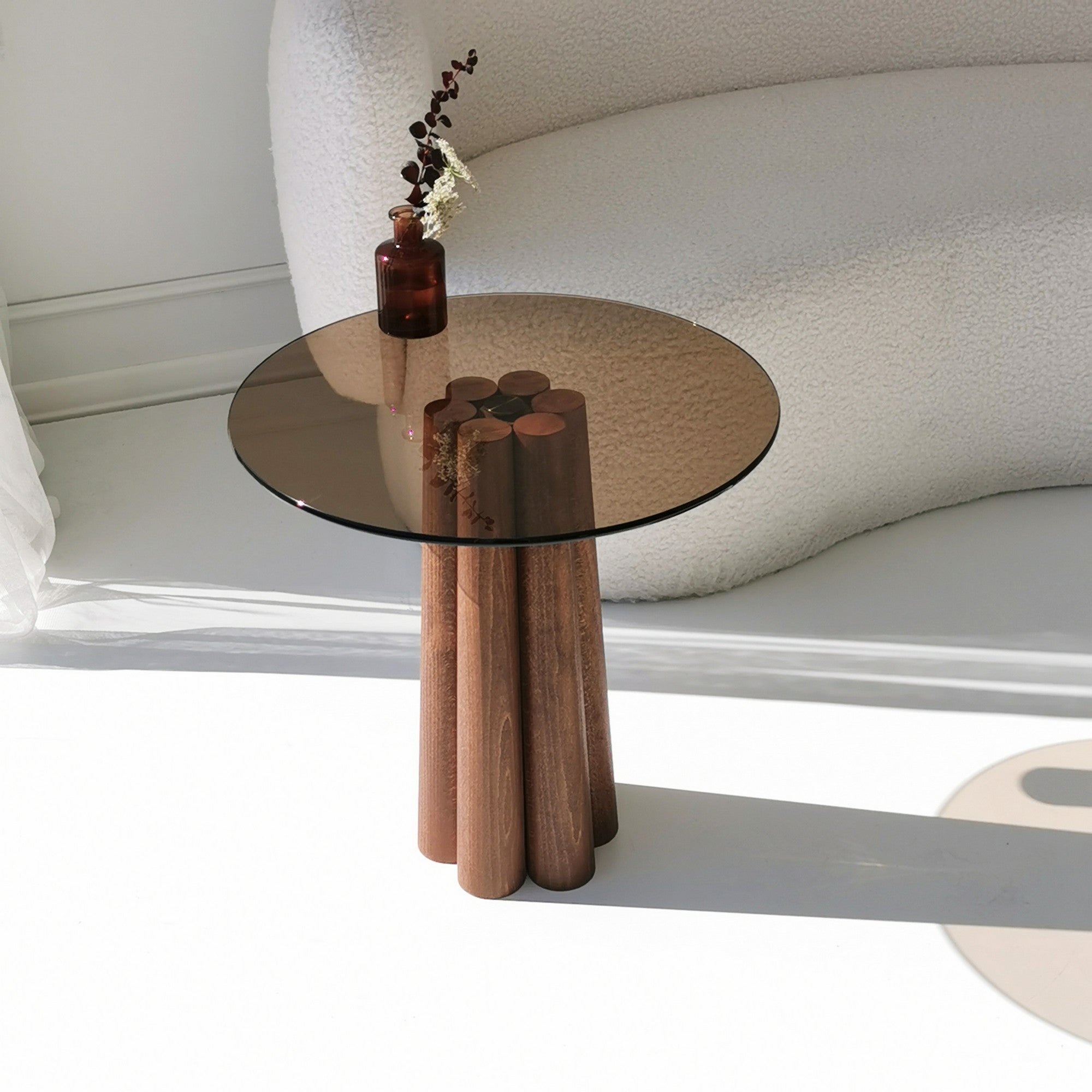 Mesa de Centro Elegante, 50x50x50 cm, 100% Vidro Temperado e Estrutura em Faia, Acabamento em Bronze e Nogueira | Design Moderno para Sala de Estar e Lounge