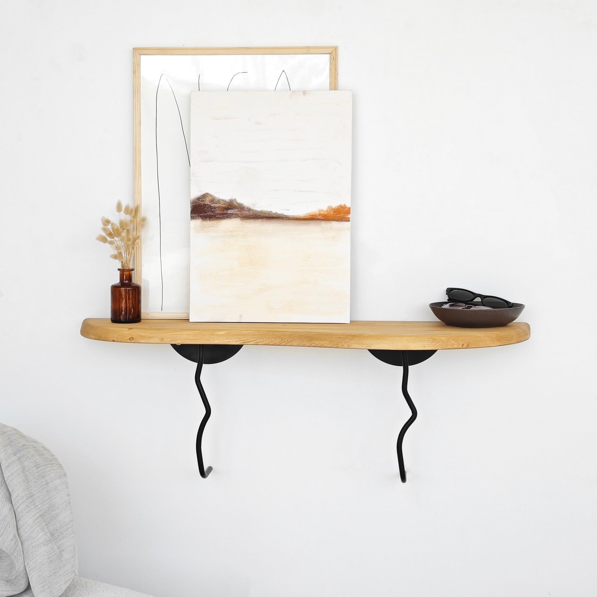Prateleira de parede estilosa, 99 cm x 22 cm, preta e carvalho | 100% madeira de pinho com estrutura de metal resistente | Perfeita para decoração e organização da casa
