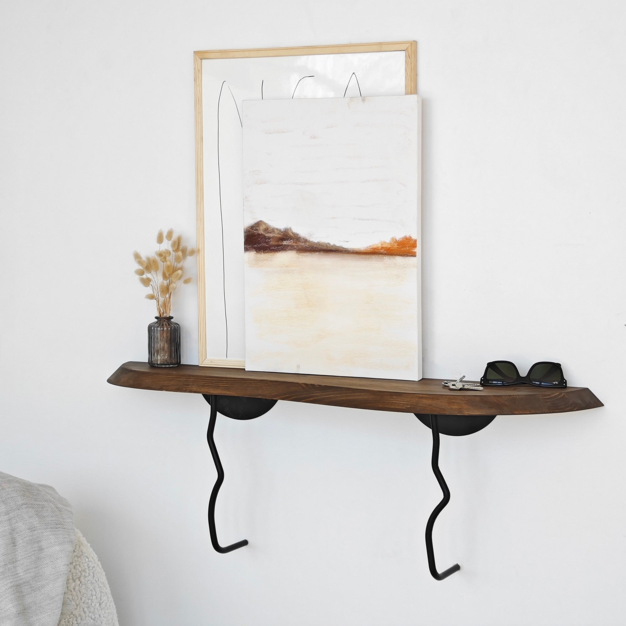 Prateleira de parede estilosa, 99 cm x 22 cm, preta e nogueira | 100% madeira de pinho e estrutura de metal | Perfeita para decoração e organização de casa moderna