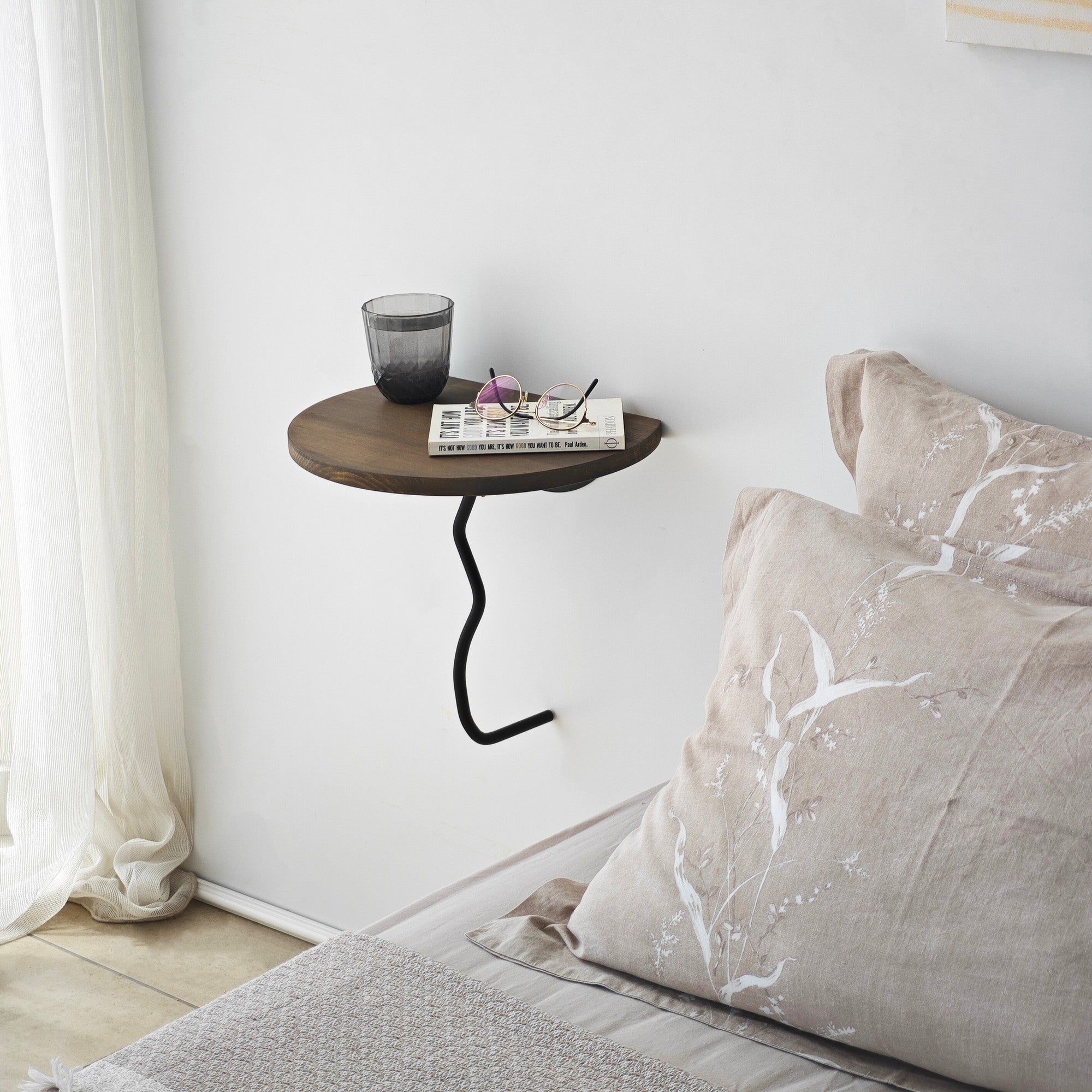 Prateleira de parede estilosa, 35 x 35 cm, preta e nogueira | 100% madeira de pinho com estrutura de metal resistente | Perfeita para decoração e organização de espaços