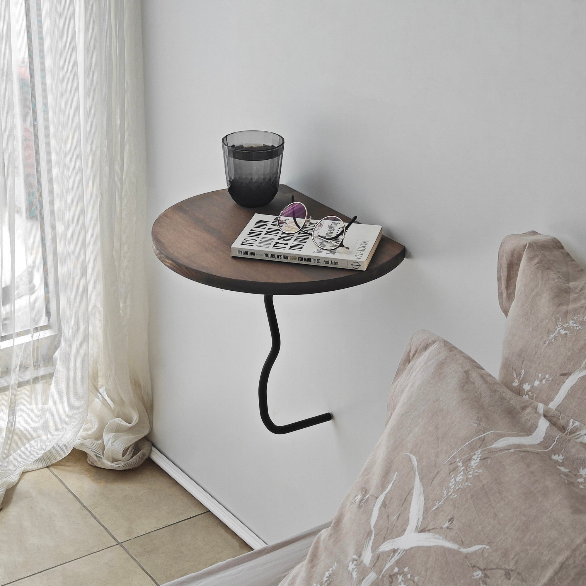 Prateleira de parede estilosa, 35 x 35 cm, preta e nogueira | 100% madeira de pinho com estrutura de metal resistente | Perfeita para decoração e organização de espaços