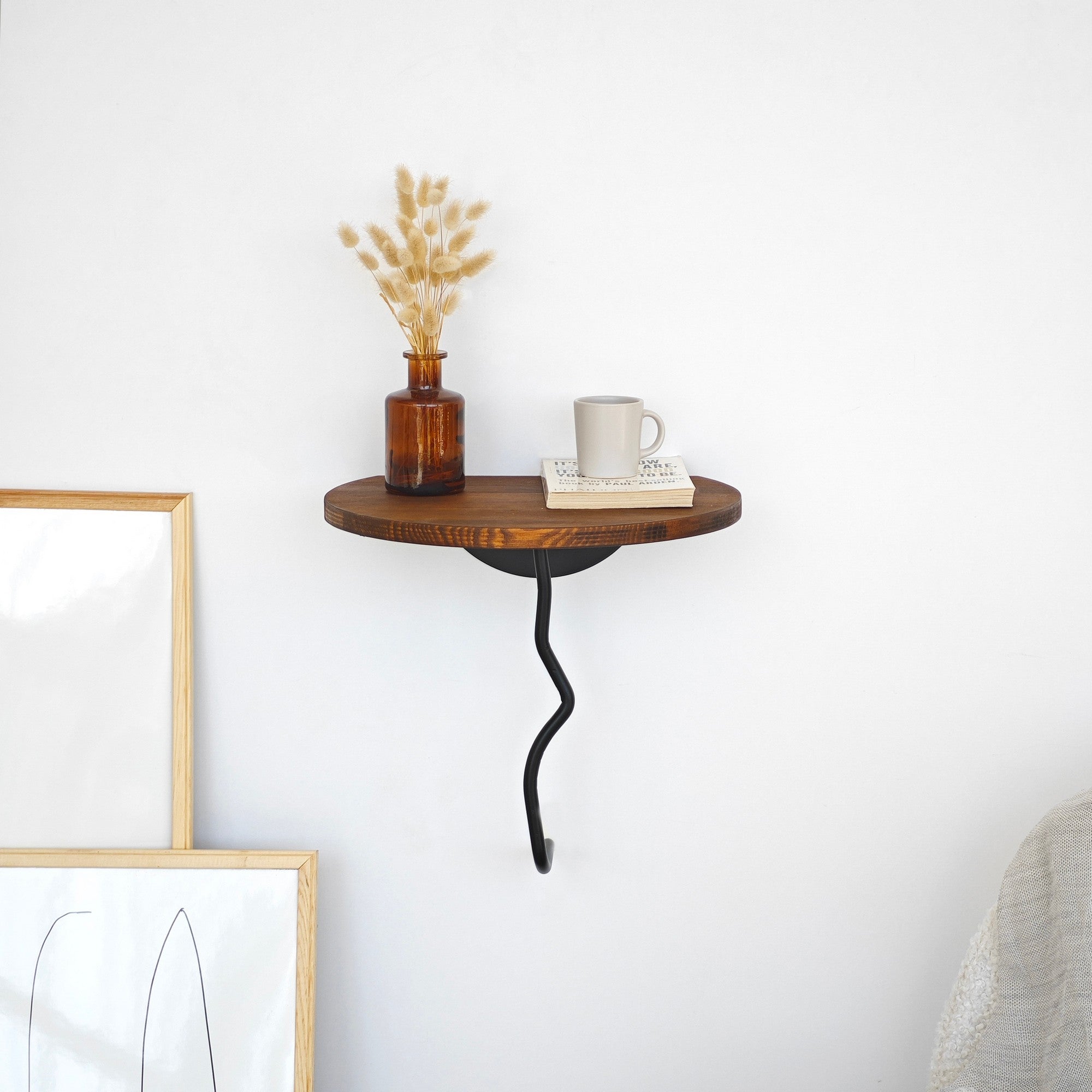 Prateleira de parede estilosa, 35 x 35 cm, 100% madeira de pinho e estrutura de metal, castanho e preto | Perfeita para decoração e organização da casa | Design durável e elegante