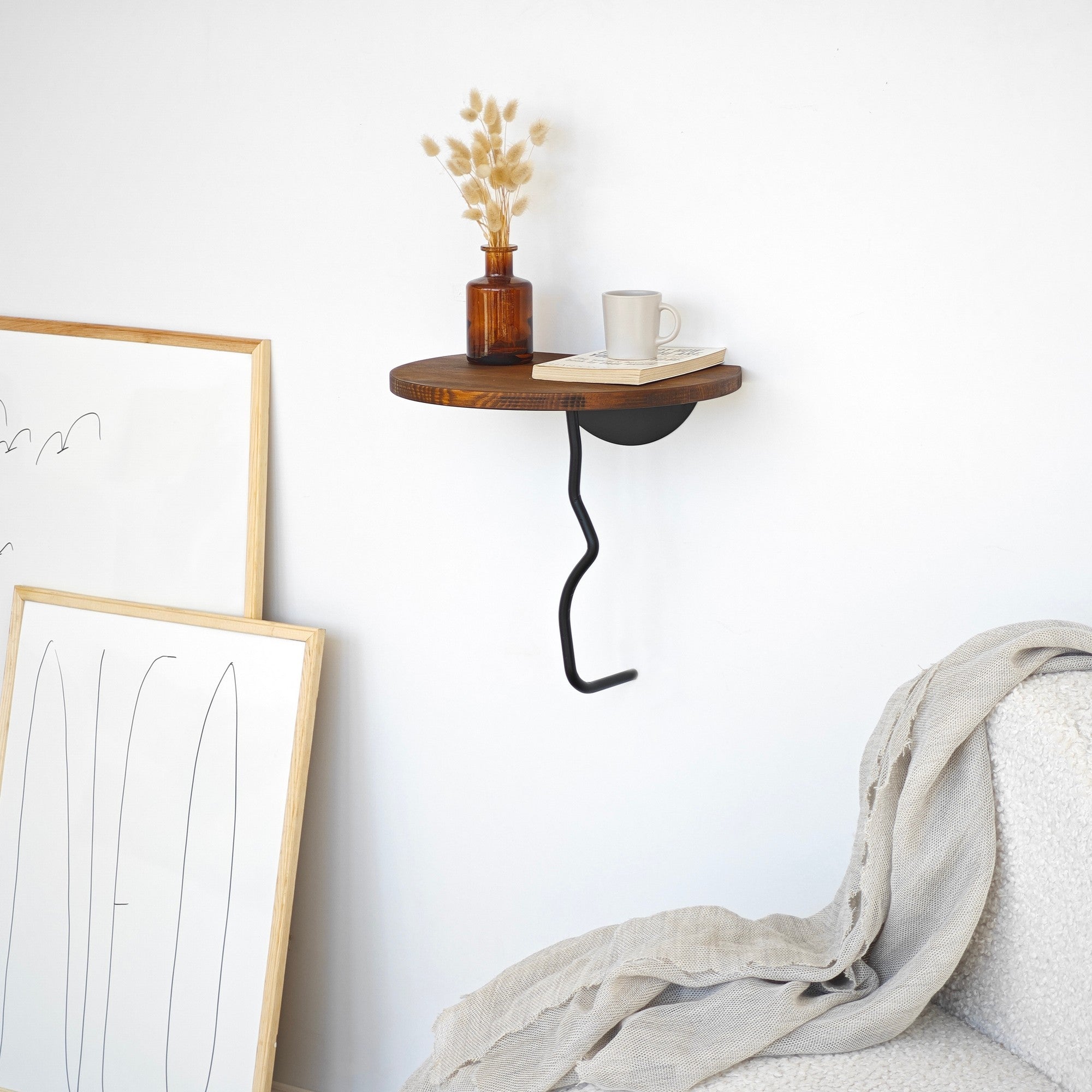 Prateleira de parede estilosa, 35 x 35 cm, 100% madeira de pinho e estrutura de metal, castanho e preto | Perfeita para decoração e organização da casa | Design durável e elegante