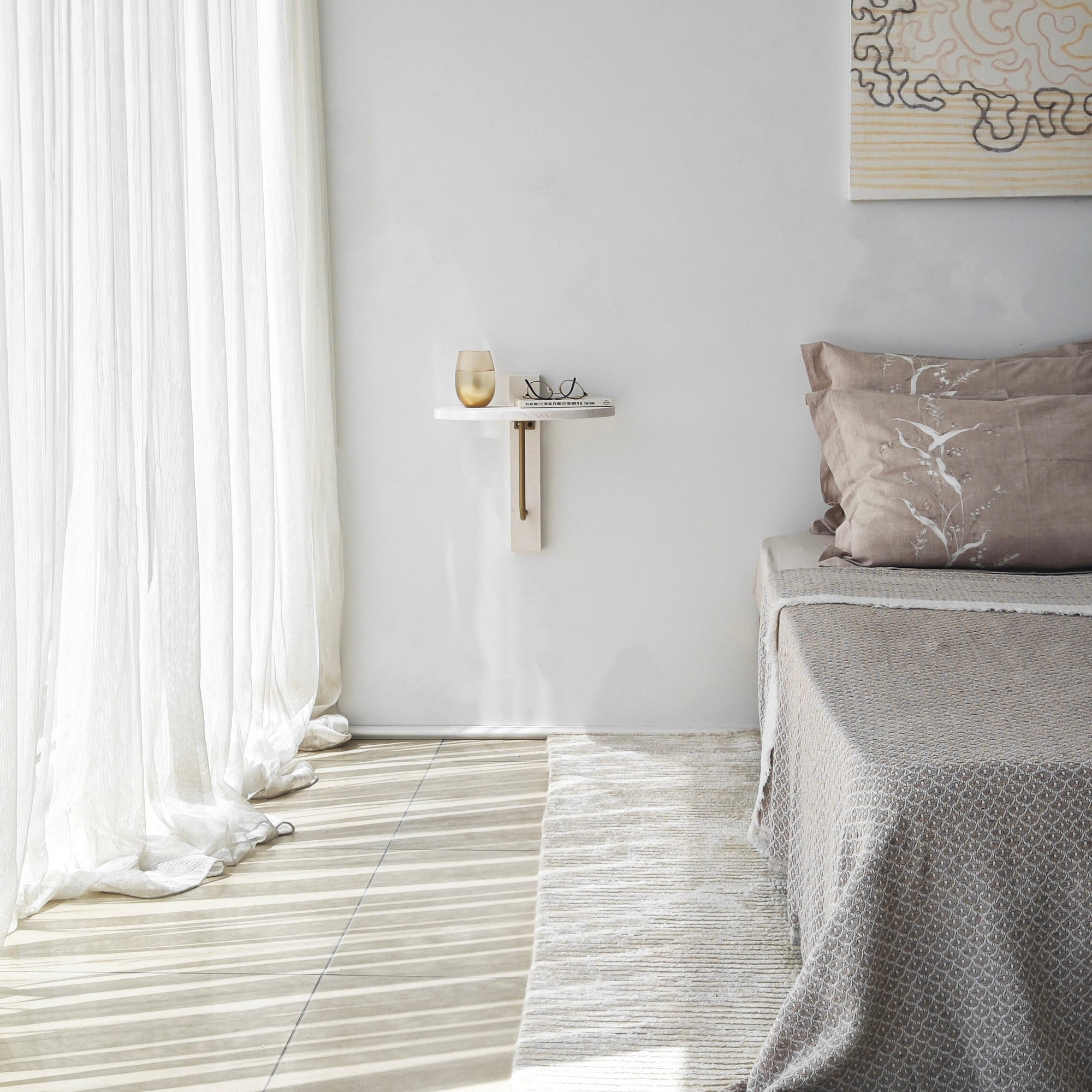 Prateleira de Parede Elegante, 35 x 35 cm, Dourado e Branco | 100% Madeira de Pinho com Estrutura de Metal Resistente | Perfeita para Decoração Moderna e Soluções de Armazenamento