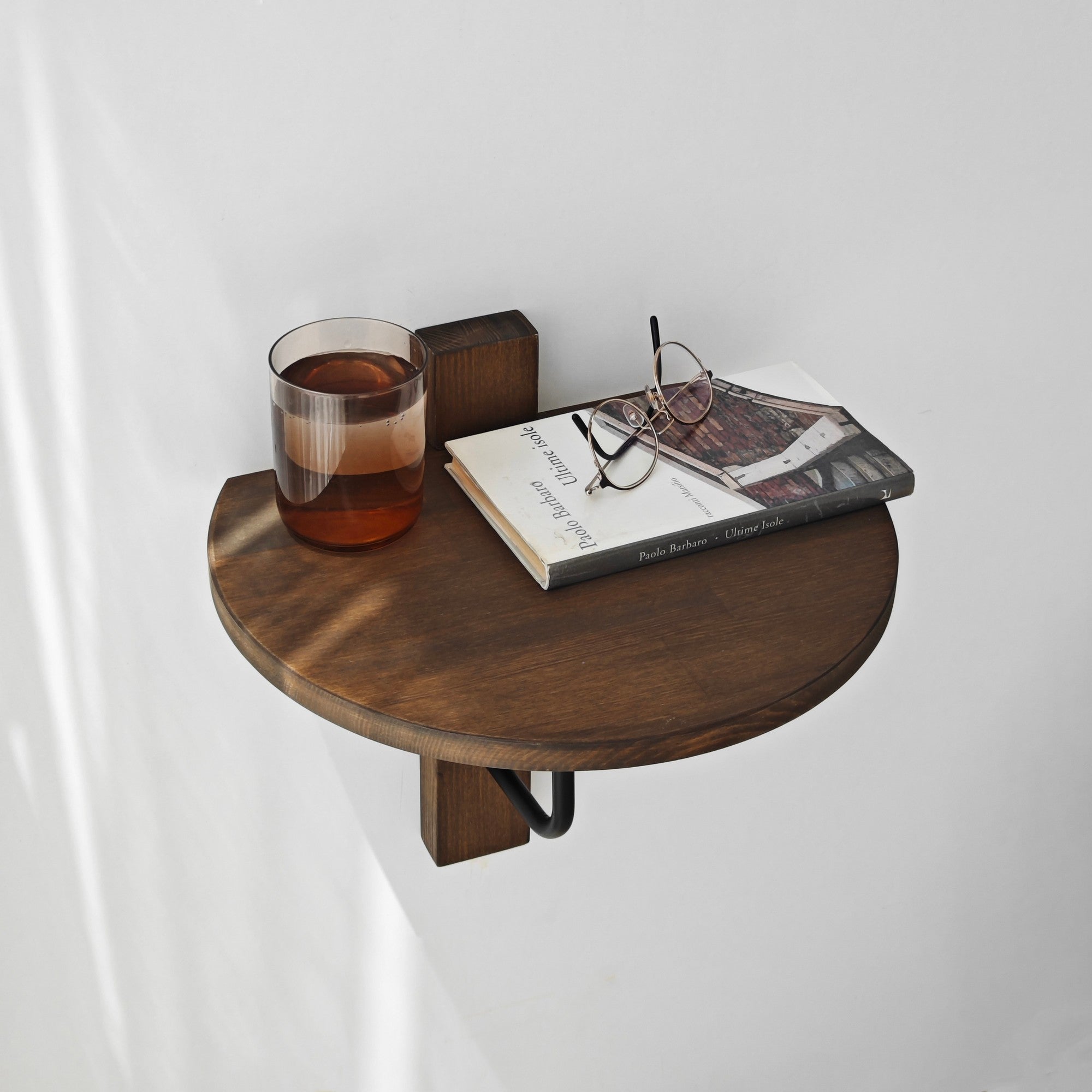 Prateleira de parede estilosa, 35 x 35 cm, preta e nogueira | 100% madeira de pinho com estrutura de metal resistente | Perfeita para decoração e organização de espaços