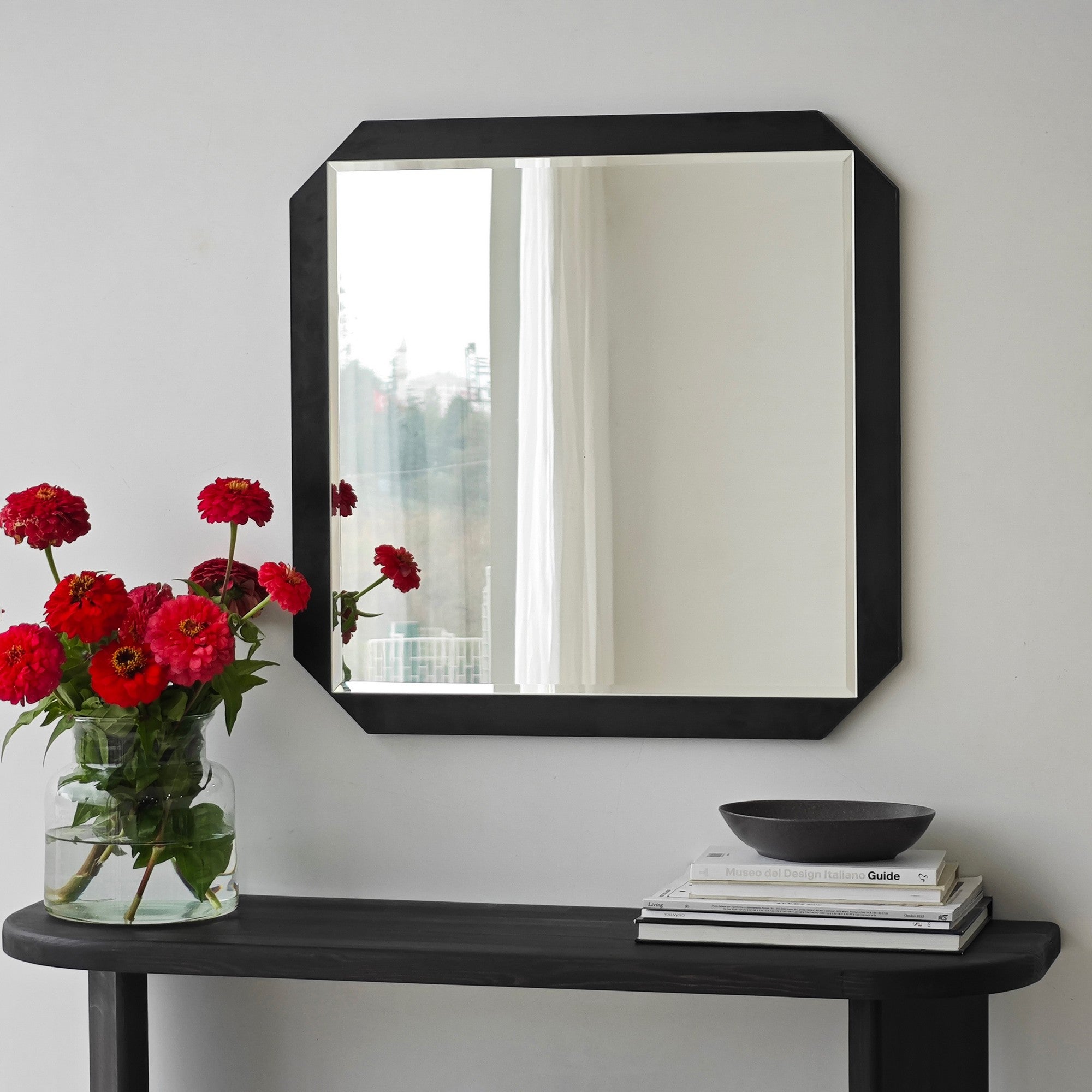 Espelho elegante de parede preto, 70 x 70 cm | Painel de partículas 100% revestido em melamina, cintas de PVC | Design ajustável e ecológico para espaços modernos