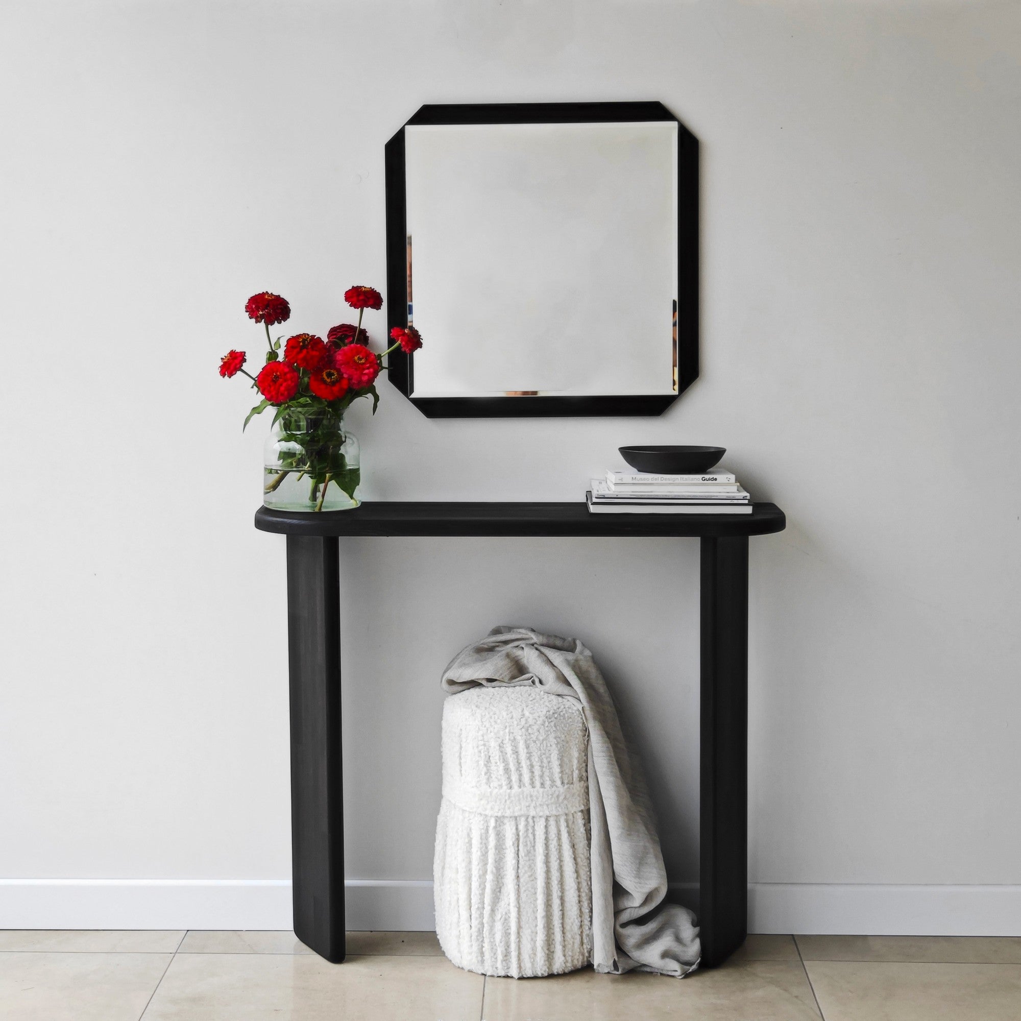 Espelho elegante de parede preto, 70 x 70 cm | Painel de partículas 100% revestido em melamina, cintas de PVC | Design ajustável e ecológico para espaços modernos