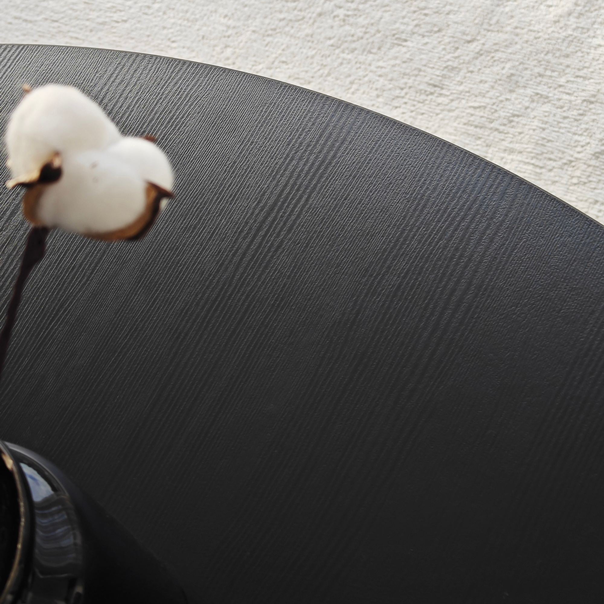 Mesa de Centro – 105cm x 35cm x 60cm – Preto – Painel de Partículas