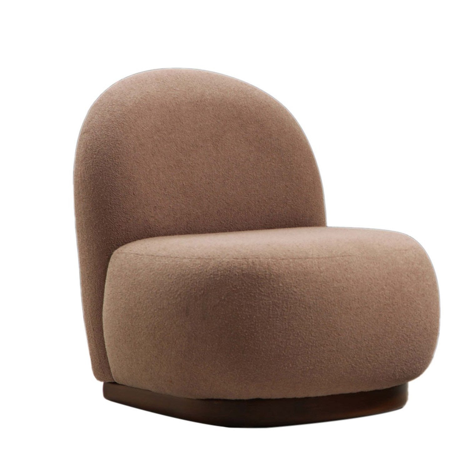Poltrona Elegante, Cor Cappuccino, 74 x 85 x 75 cm | Estrutura em madeira de faia e aglomerado, 100% poliéster, pernas em nogueira | Perfeita para decoração escandinava e hoteleira
