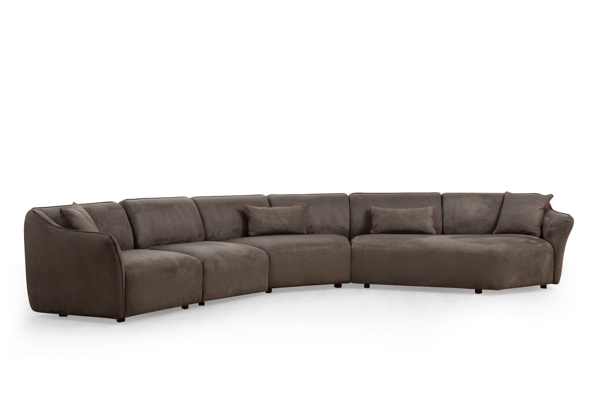 Sofá de canto elegante, marrom, 440 x 108 x 79 cm | Estrutura em madeira de faia e aglomerado, 100% poliéster, espuma 28 DNS | Almofadas fixas, pés em nogueira, conforto moderno