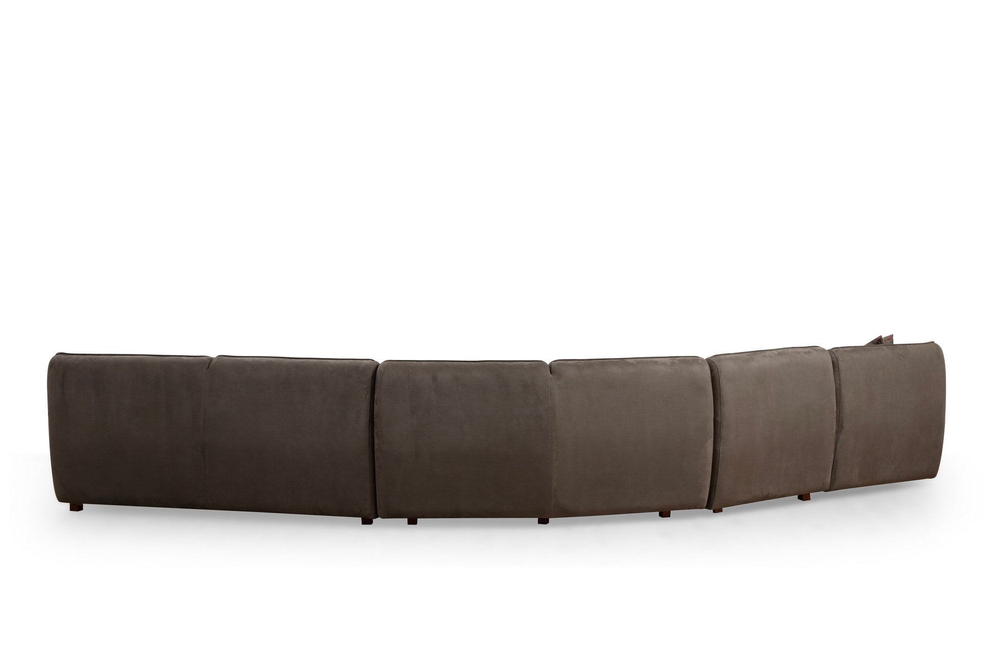 Sofá de canto elegante, marrom, 440 x 108 x 79 cm | Estrutura em madeira de faia e aglomerado, 100% poliéster, espuma 28 DNS | Almofadas fixas, pés em nogueira, conforto moderno