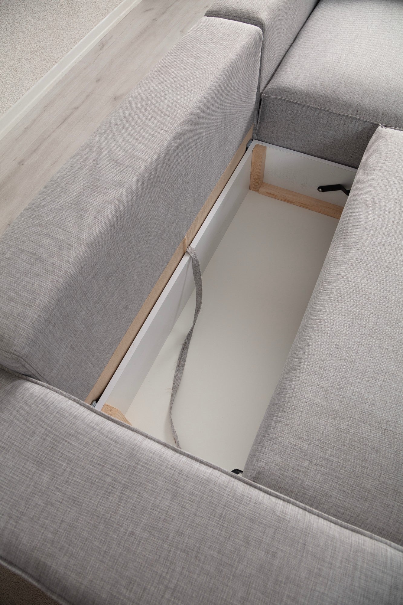 Sofá-cama de canto elegante, cinza claro, 260 cm | Estrutura em madeira de faia e aglomerado, 100% poliéster | Mecanismo deslizante, espuma macia, perfeito para espaços modernos