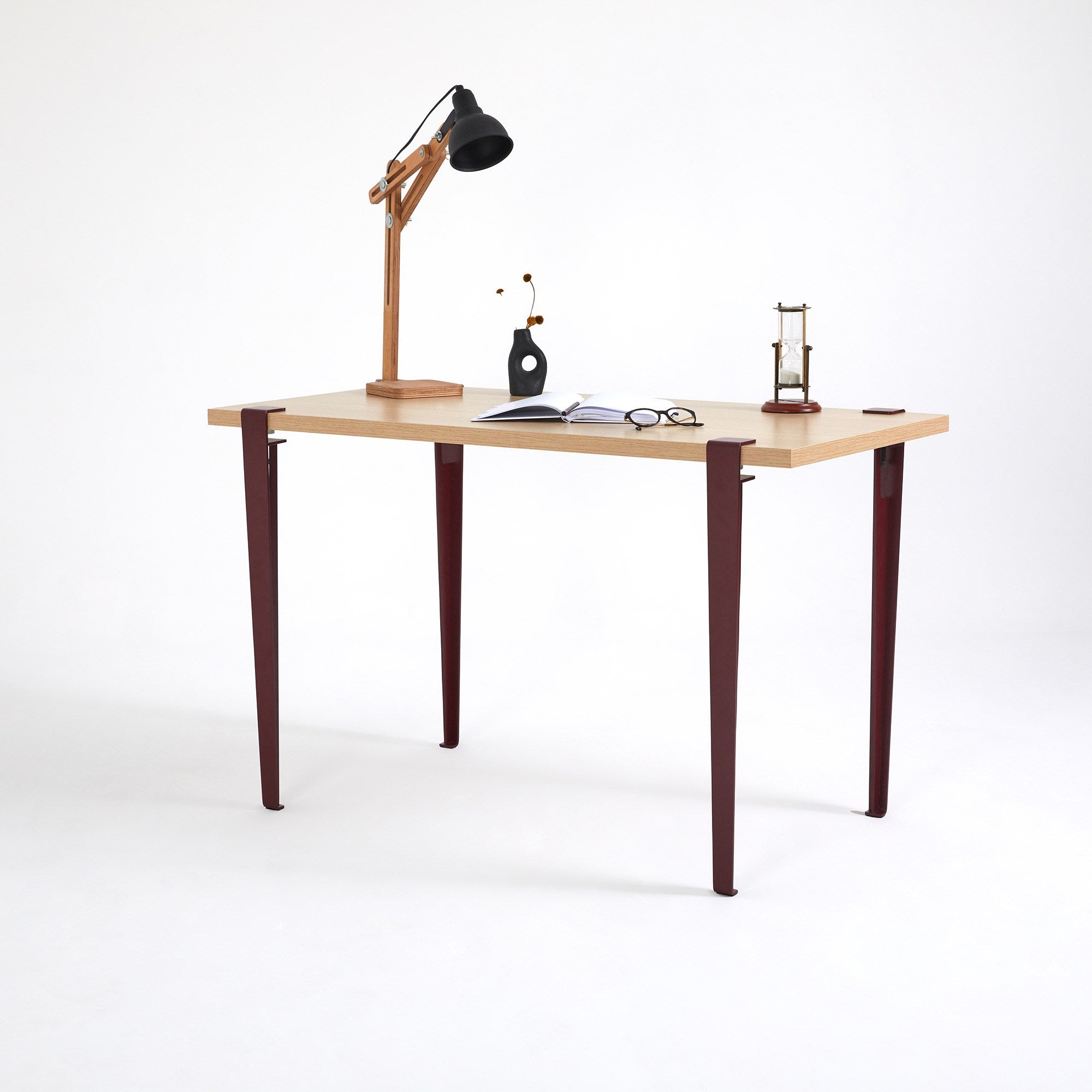 Mesa de Estudo Elegante em Madeira Burgundy - 120cm com Pernas de Aço, Montagem Rápida para 4 Pessoas