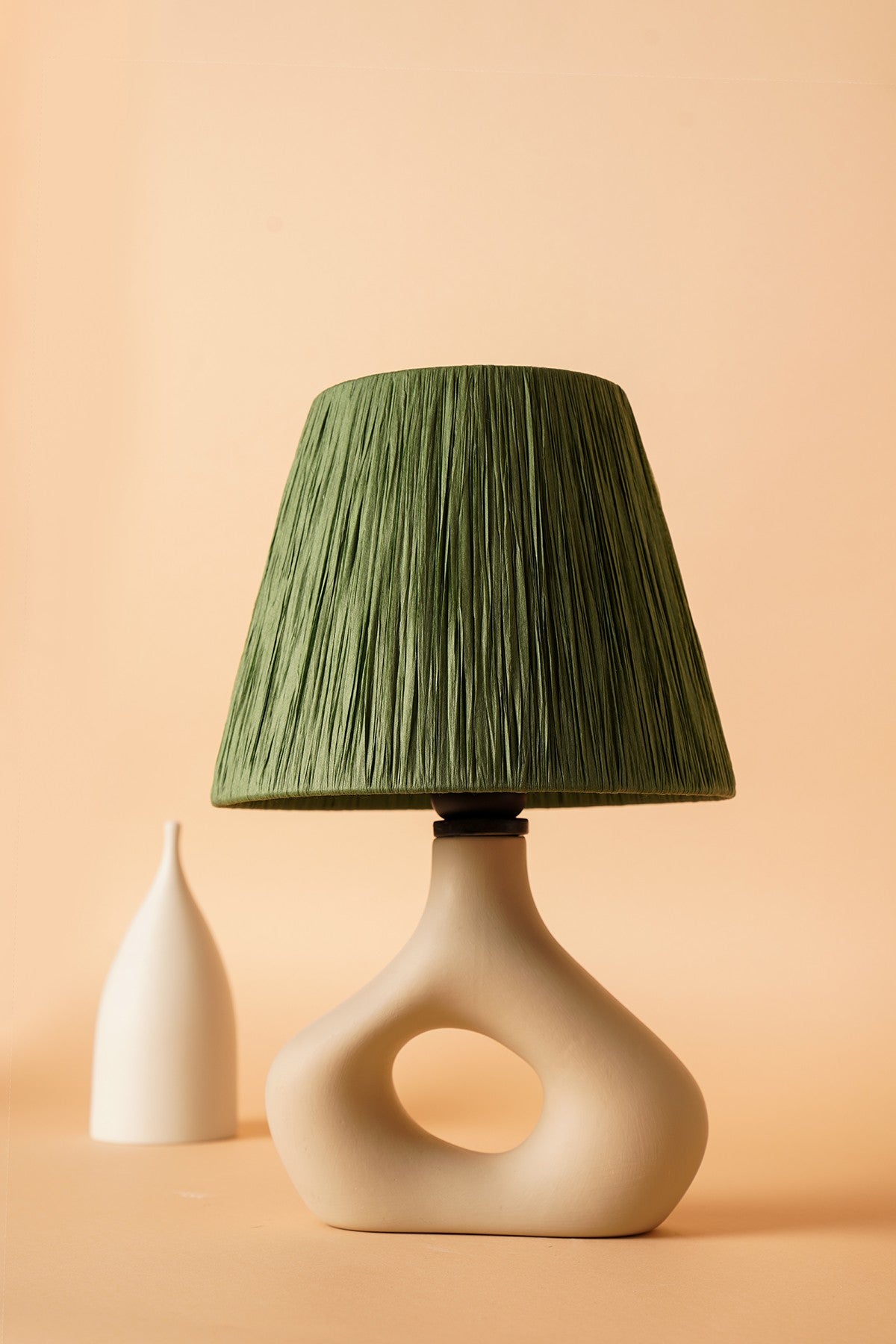 Candeeiro de Mesa de Cerâmica – 24 cm x 40 cm – Bege