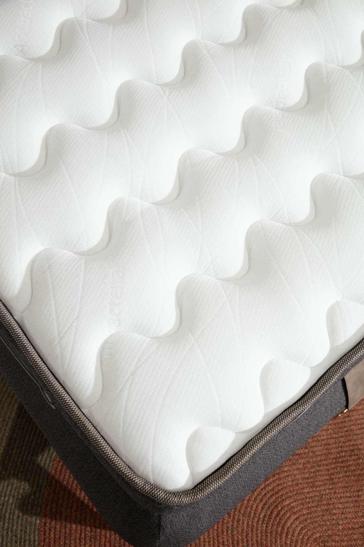 Colchão – 120 cm x 200 cm – Cinza Escuro – Polipropileno, Poliéster