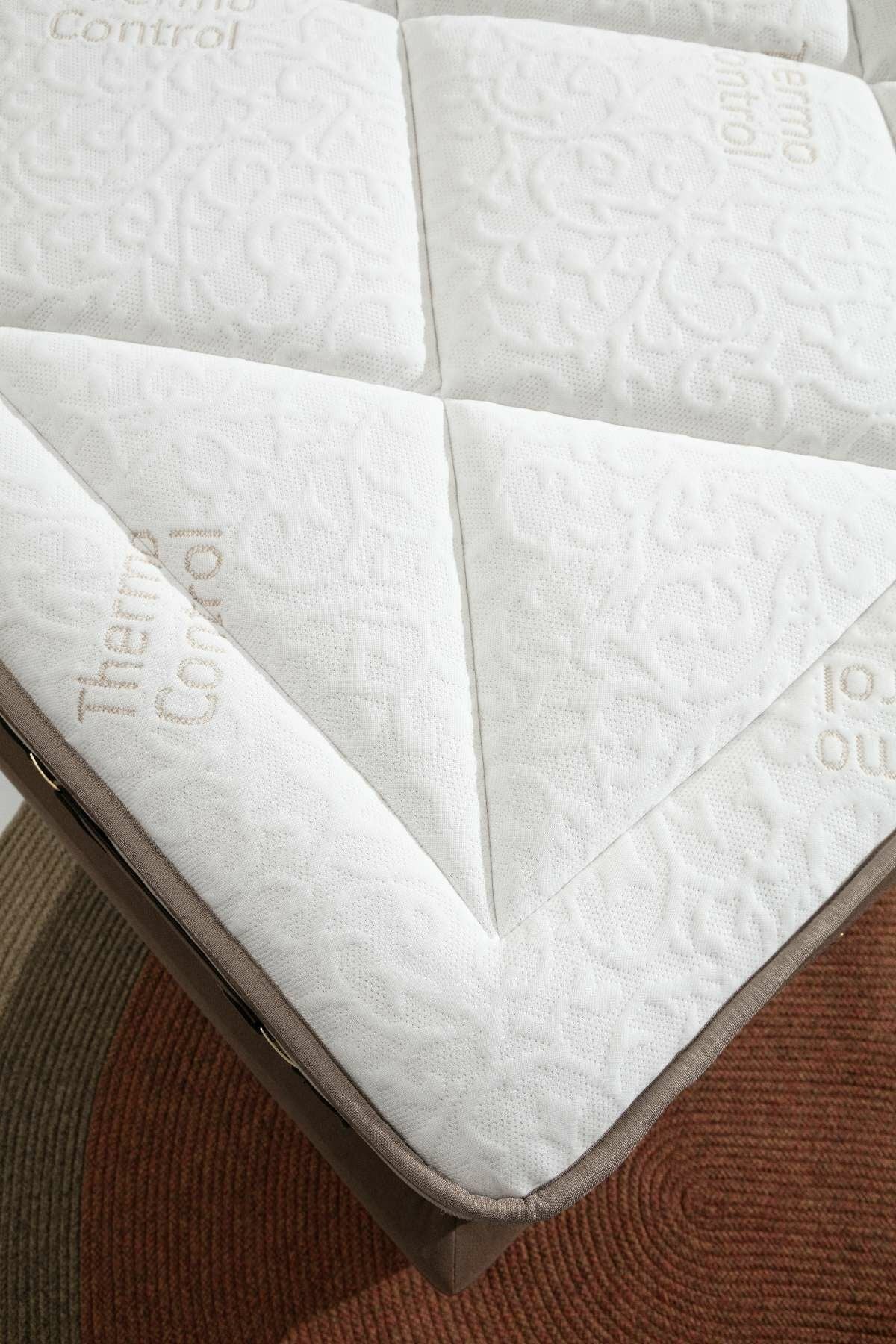 Colchão de Molas Pocket – 90 cm x 190 cm – Marrom – 100% Poliester