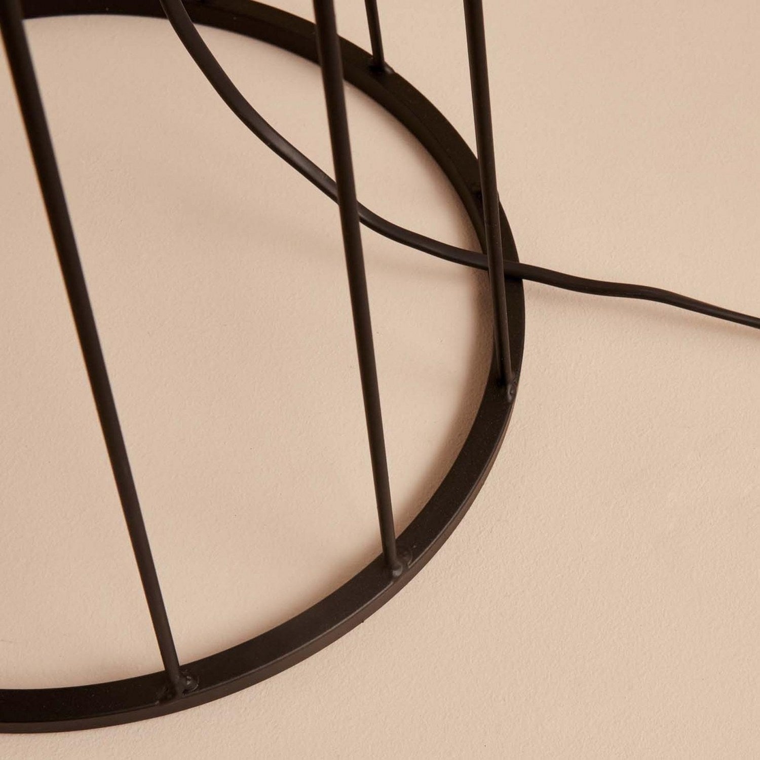 Candeeiro de Pé – 144 cm – Preto – Metal